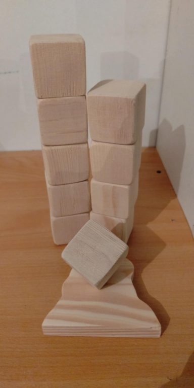 Fabrication dde matériels personnalisé à la demande, d'objets en bois métal et électrique Fabrication à la demande de matériels personnalisé